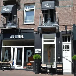 2* Otel Alp