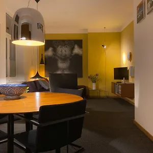 https://besselaar-apartments.valkenburgaandegeul-hotels.com